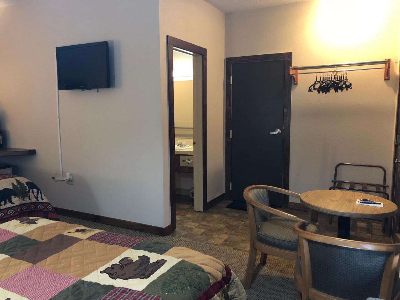 Tug Hill Motel Redfield